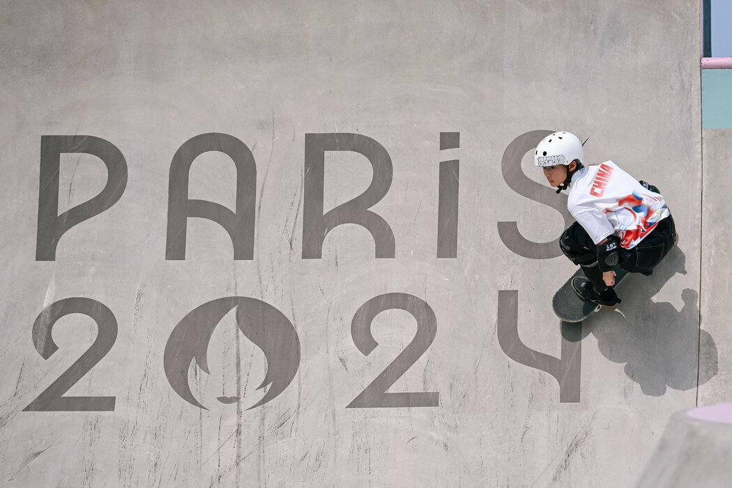 球迷：这球踢得跟动画一样